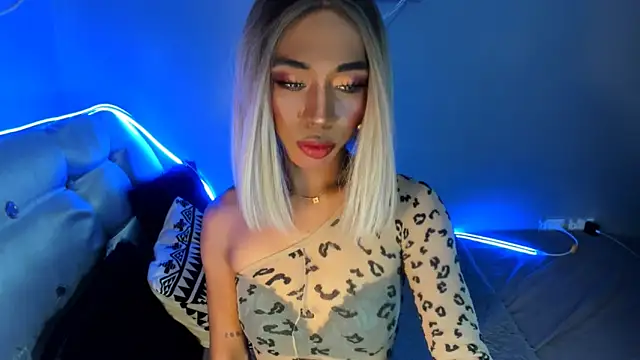 TsBlackHORSECOCKcalix Pertunjukan Webcam