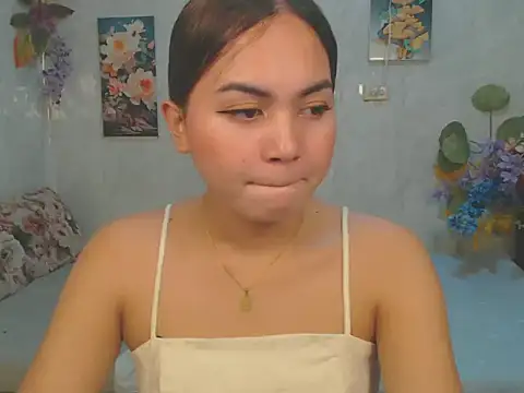 ur_asiankat 网络视讯表演