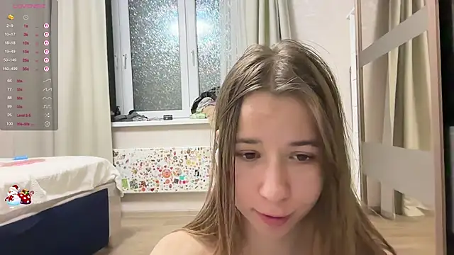 Вебкам-шоу tinykisa