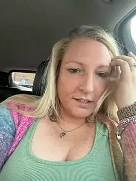 sweetkacibaby's Webcam Show