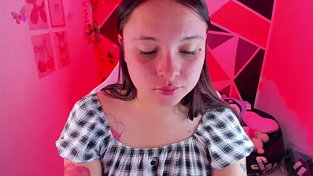 little_emma0のライブXXXチャット