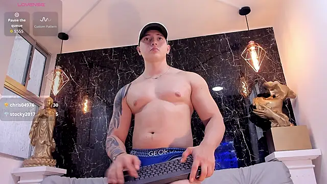 Chat +18 de Zack_Miller24 ao vivo