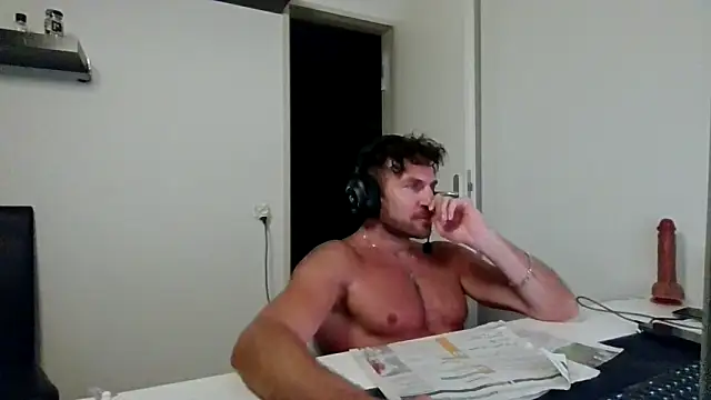 alpha-hunk Webcam-Show