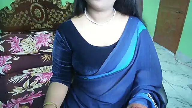 BengaliQueenStar Chat XXX live
