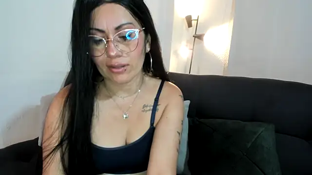 Tania_mature: απευθείας συνομιλία ΧΧΧ