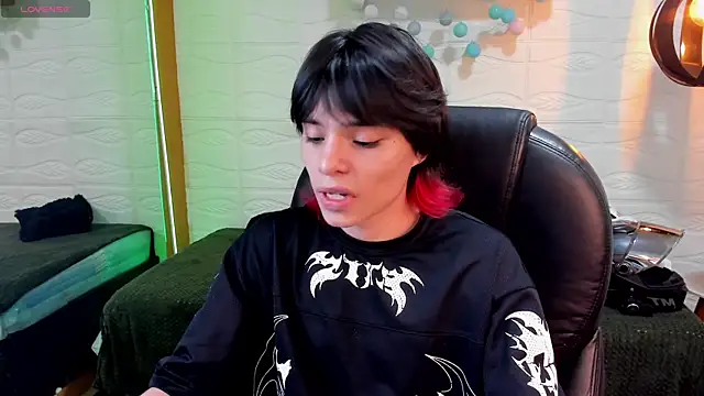 Show de coby_cum na webcam