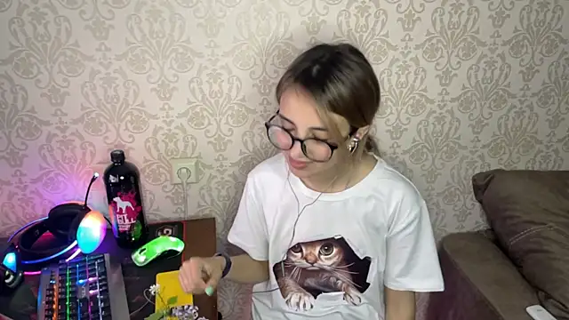By_Mira Webcam show