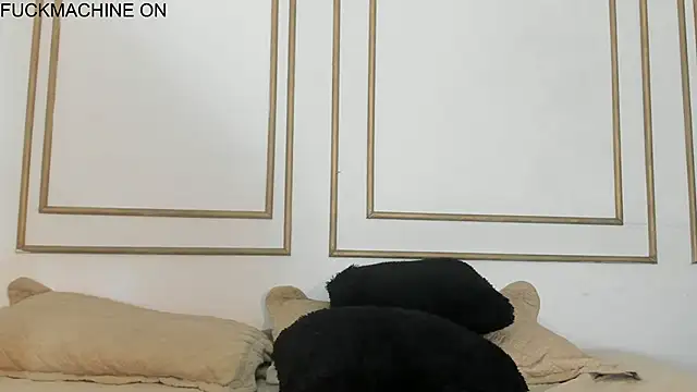 Онлайн чат XXX emily_gaviria1
