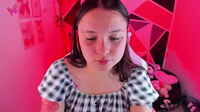 Živý XXX chat little_emma0