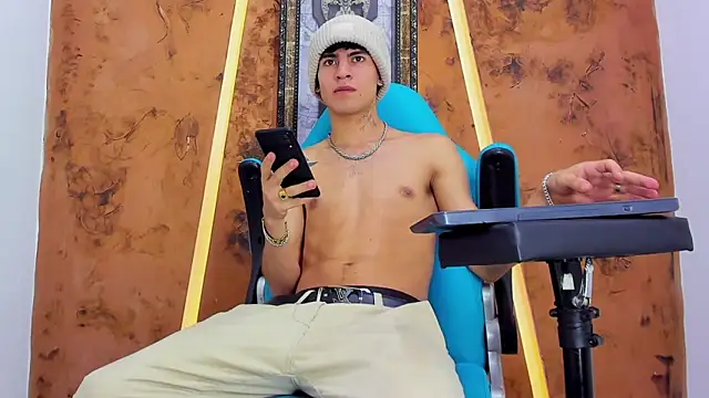 Show modela kroddy_sw_x na web-kameri