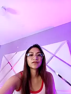 Chat +18 de Leticia_Hinkley_ ao vivo