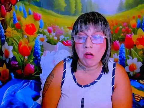 Chat +18 de indianroxy ao vivo