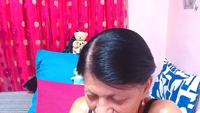 Show de SLUTTYROXY na webcam