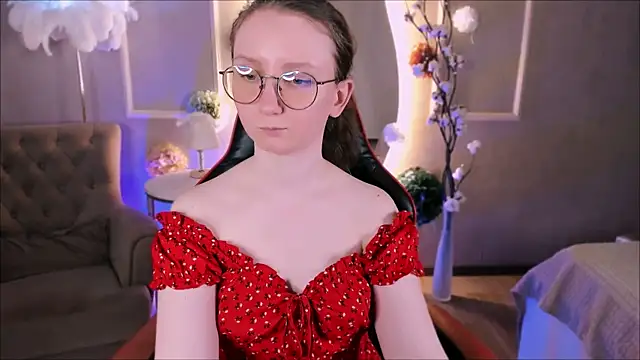 SunshineBlaze: онлайн-секс-чат
