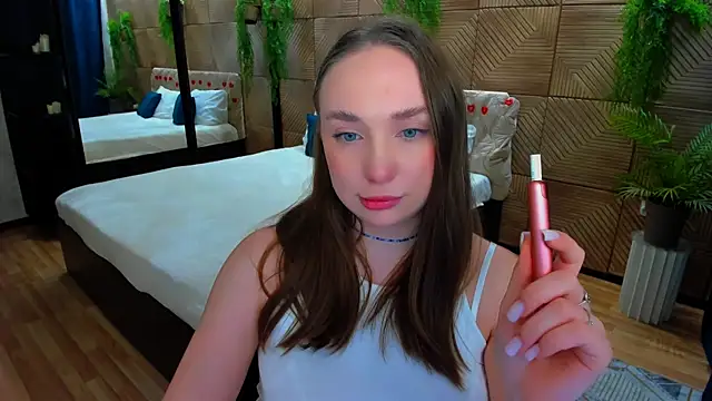 TrueReincarnation Live XXX Chat