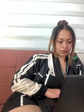 Diosa_Pinkk 现场XXX聊天