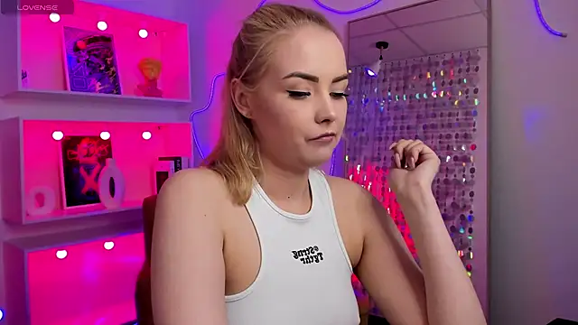 StephanieSweety's Live XXX Chat