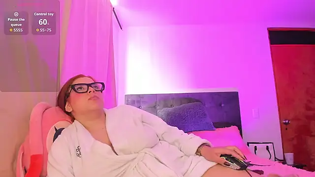 Kylie2211 – Naživo XXX chat