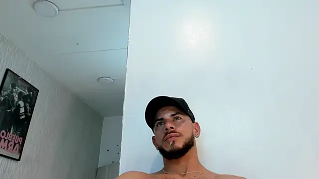 dylan_jacobx 即時 XXX 聊天