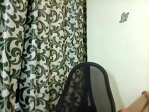 JANICSA live XXX chat