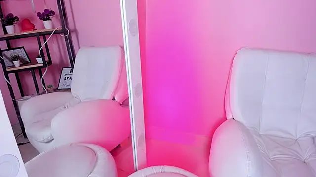 Nami_Velle – Naživo XXX chat