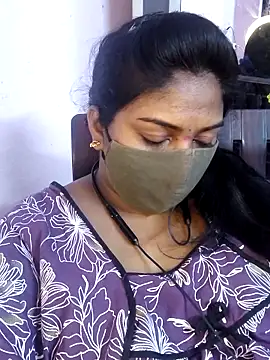 Pokazy przed kamerką – YOUR_CUTE_TELUGU_X