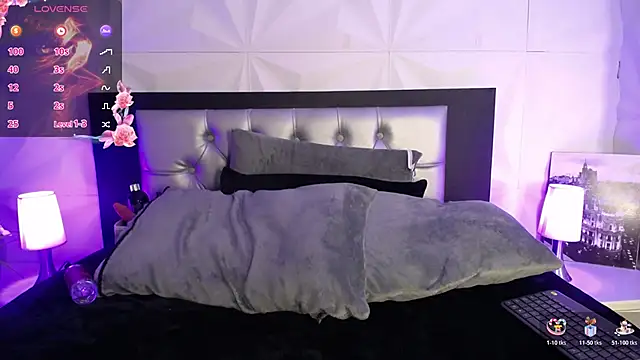Azaahara_ élő XXX-chatje