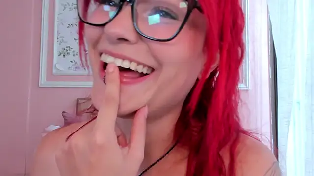 mae_lyra Chat XXX in diretta