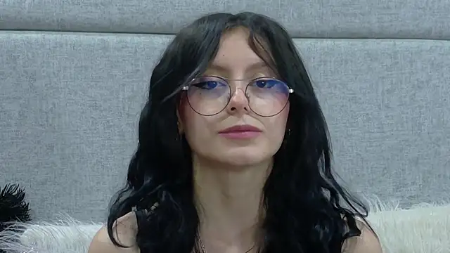 Naomimolie Chat XXX in diretta