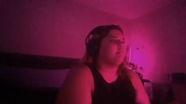 1n0nlythroat's Webcam Show