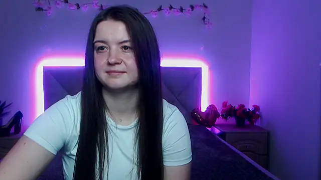 Chat +18 de MavkaCute ao vivo