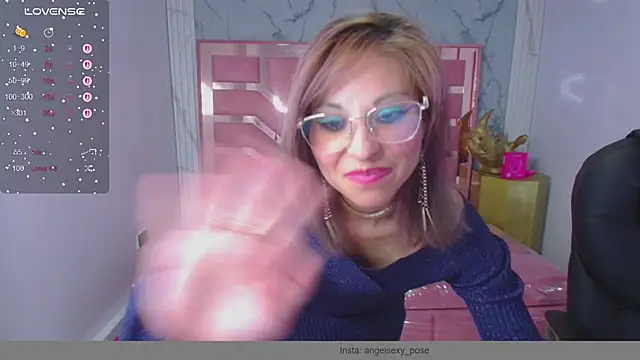 abril_ch_'s Webcam Show