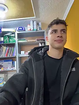 AdrianRinaldi 웹캠 쇼