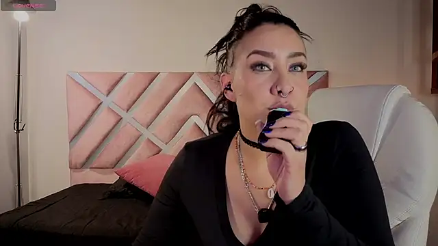 _kelly_hous36 Live XXX Chat