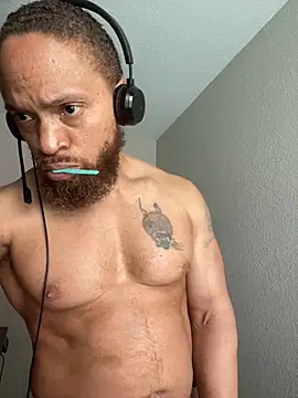 Fathero1time Show in webcam