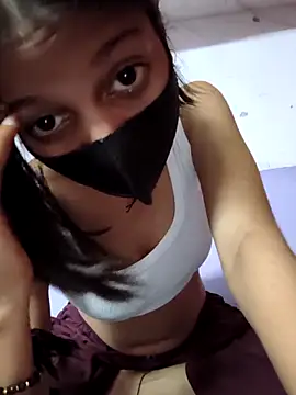 Show de maahi213 na webcam