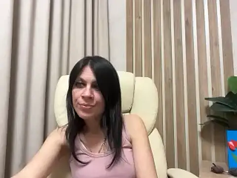 InjaAtHome Chat XXX in diretta