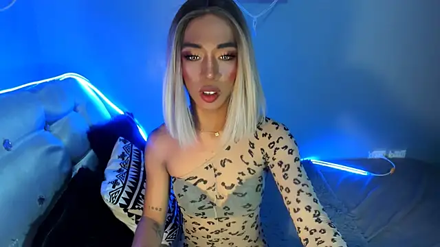 Chat XXX Live TsBlackHORSECOCKcalix