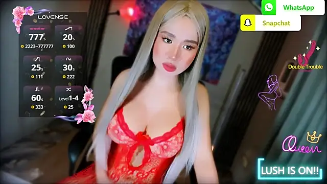 Show de xBigSurpriseLorainex na webcam