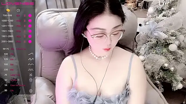 Monica-666888- Adlı Modelin Canlı XXX Sohbeti