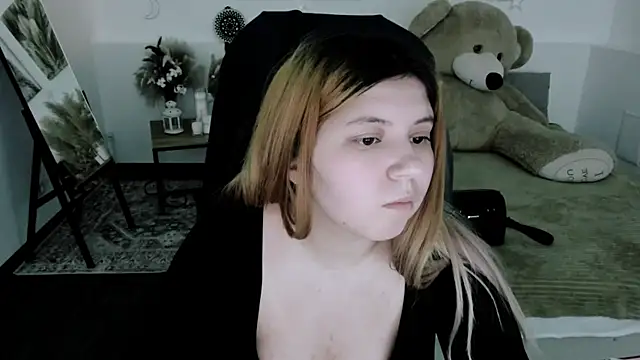 XXX chat uživo modela DiaAngell