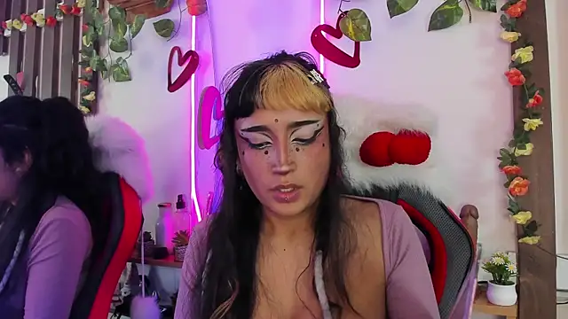 MeowMota_ Chat XXX live