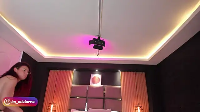 MiaTorres4 现场XXX聊天