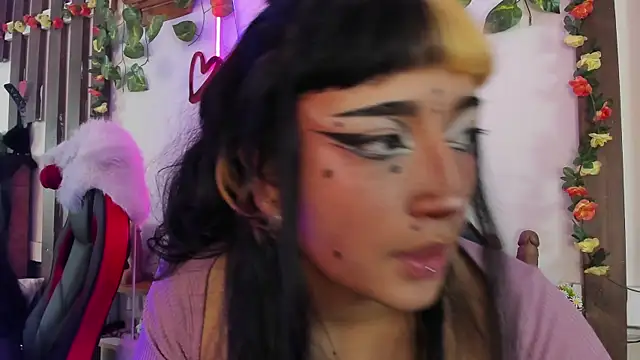 MeowMota_ Show Webcam