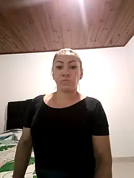 coral_smitth Show in webcam
