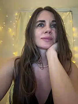 Chat +18 de LucieMack ao vivo