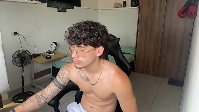 Živý XXX chat Kisan_Smith