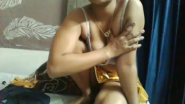 shalini_fire Chat XXX live