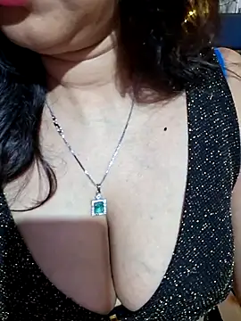 alinaarora Pertunjukan Webcam