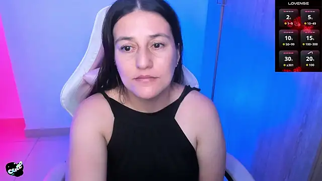 Saskyaa Live XXX Chat
